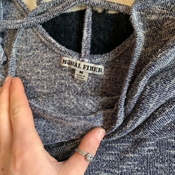 Moral Fiber super cute Long sleeve - Picture 5 of 5